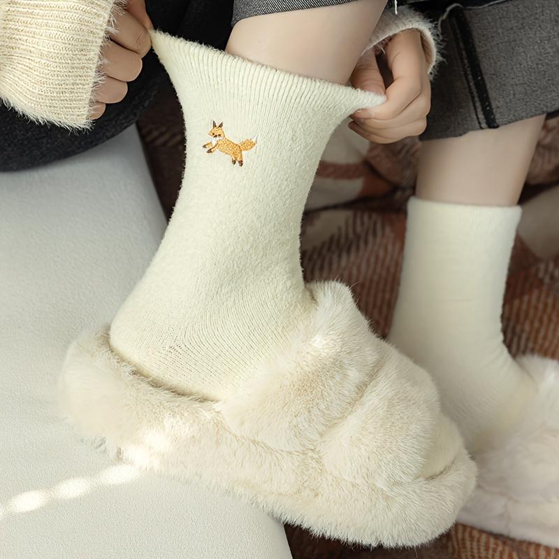 1Pairs Animal Embroidered Socks, Cute & Warm Fuzzy Mid Tube Socks, Women's Stockings & Hosiery