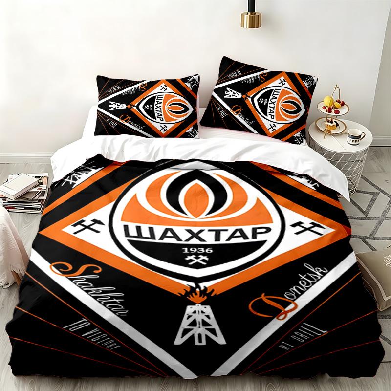 FC Shakhtar Donetsk 3pc set Perfect for bedroom use Comfortable bedding set includes a duvet cover and two pillowcases Ideal birthday or Christmas gif