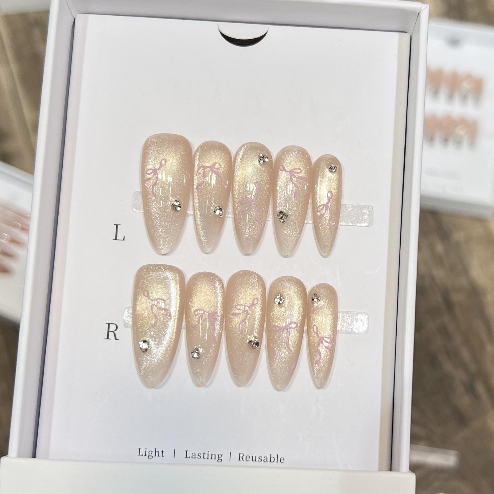 

Минималистичный набор для ногтей с кошачьим глазом, стеклянными бусинами и бантом – Съемные, носибельные ногти ручной работы Medium M