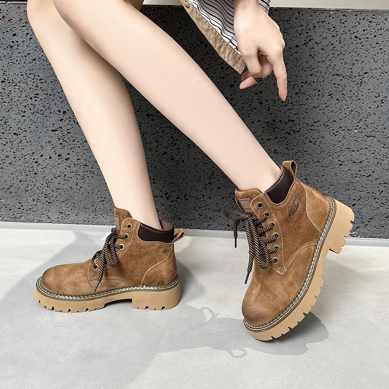 2025 new inner heightening Martin boots outdoor mountaineering retro velvet thermal tooling short boots British rhubarb boots