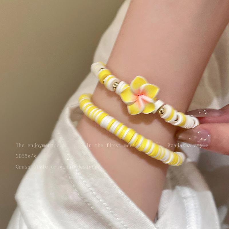 Bohemian soft pottery handmade beaded flower bracelet small fresh holiday style bracelet sweet fashion versatile jewelry