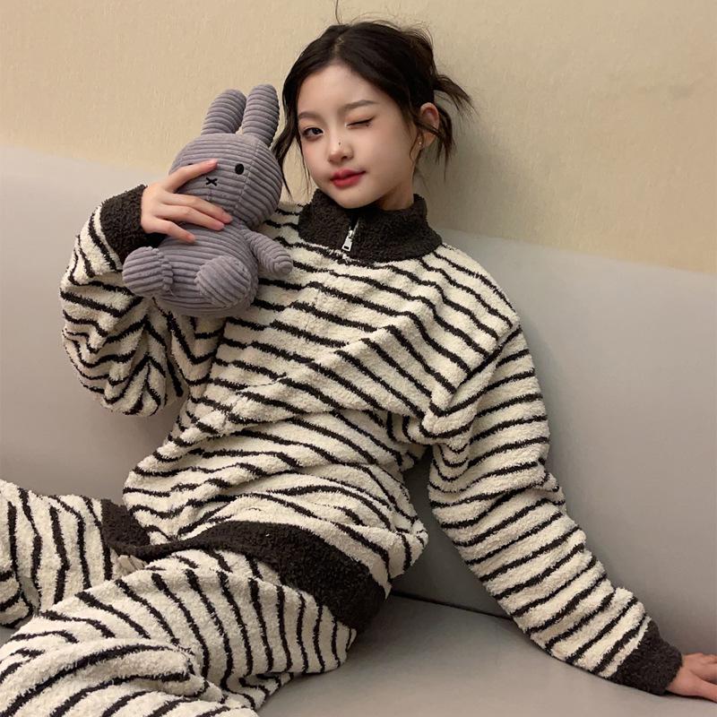 

Комплект пижамы из кораллового флиса для девочек 2025: Теплая детская зимняя пижама в корейском стиле 120 cm коричневый