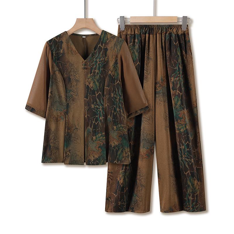 

Plus Size Summer Slimming Two-Piece Set for Middle-Aged and Elderly Women 2XL - 115-125 jin кавовий/коричневий