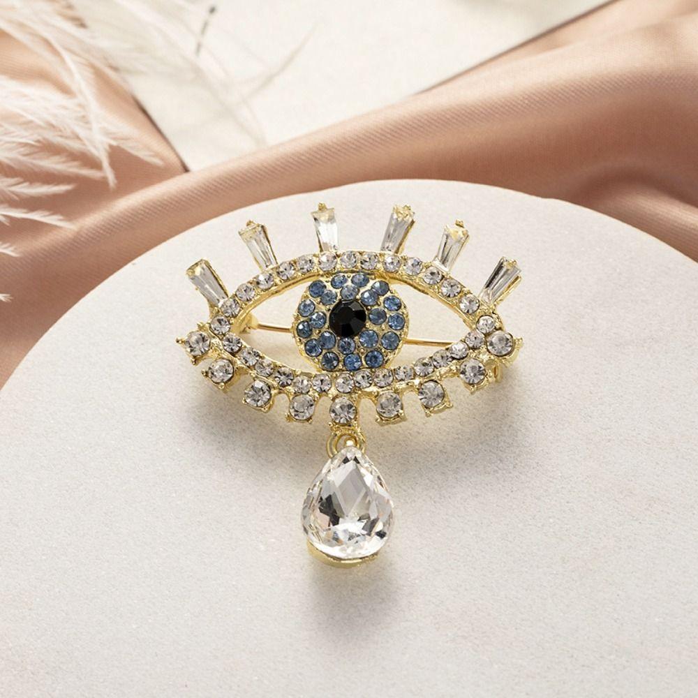 Decoration Luxury Badge Pin Crystal Pendant Rhinestone Eye Brooches Mini Banquet Clothes Pin Party