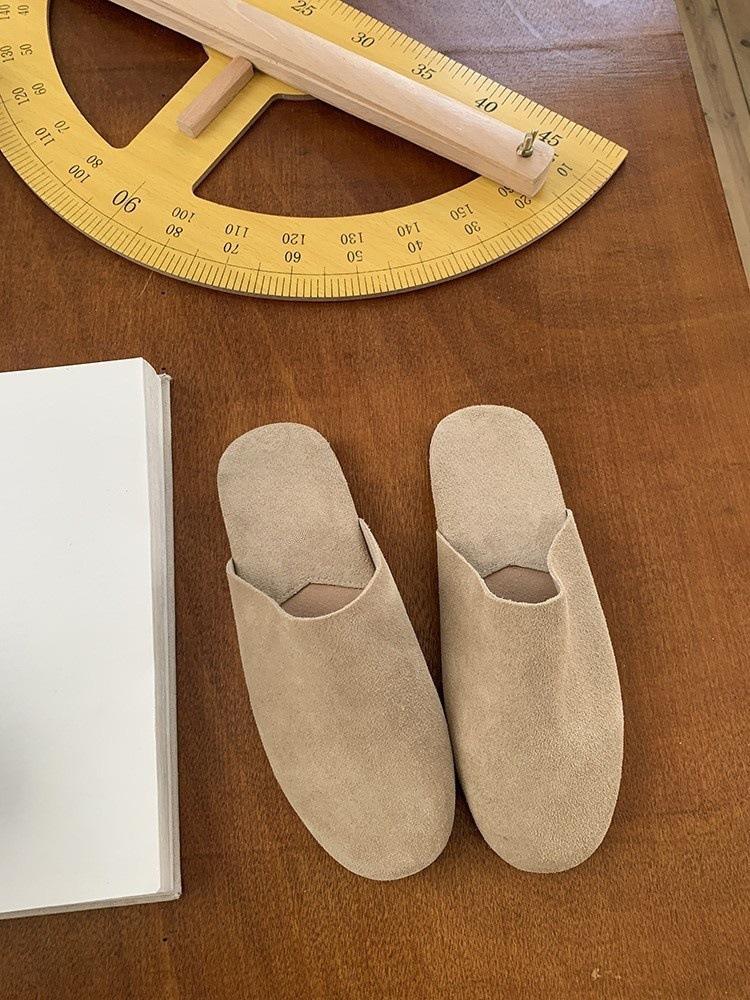 

Модная обувь на мягкой подошве для женщин весной 2025 года, новые модели, сочетающие уродливость и милоту, носить с сумкой-педалью и полушлепанцами, тренд 40