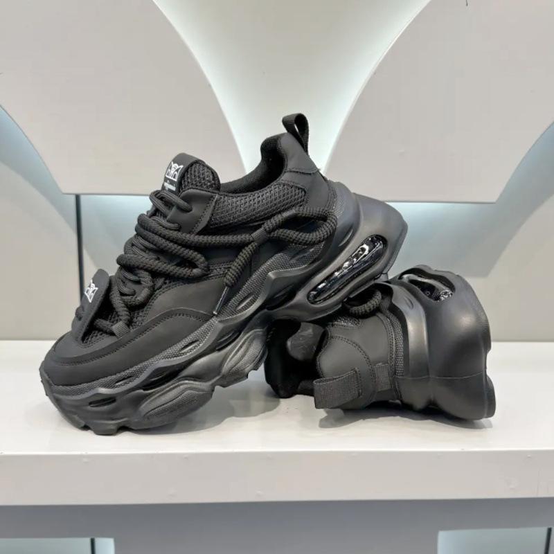 New Discounted Men's Shoes Thick Soled Tall Fashion Casual Shoes Comfortable Soft Soled Mountaineering Sports Shoes Sneakers Men