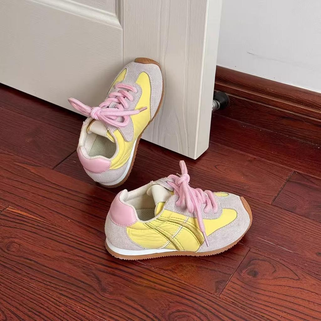 Children's moral training shoes 2025 spring new boys' sports shoes flat and light girls' board shoes Forrest Gump shoes