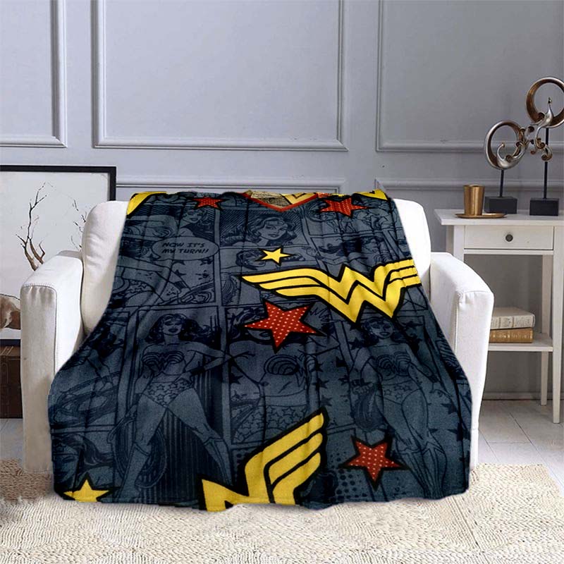 The New Wonder Woman Print Blanket Is a Warm and Comfortable Flannel Blanket, Suitable for Bedrooms, Sofas, Beds, Chairs, Picnic