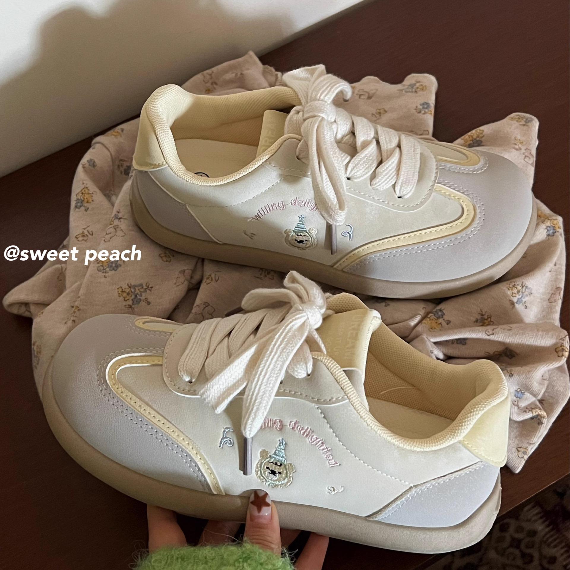 

Туфли на толстой подошве женские весна 2025 новые универсальные шикарные туфли маленькие белые туфли студенческие ретро повседневные туфли для моральной подготовки 35