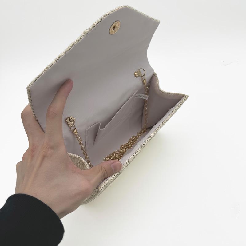 2025 Women's Retro Straw Evening Bag: High-End Minimalist Woven Beach Style