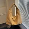Bag women's large-capacity new spring, spring and summer leisure relaxation shoulder shopping bag class tote bag