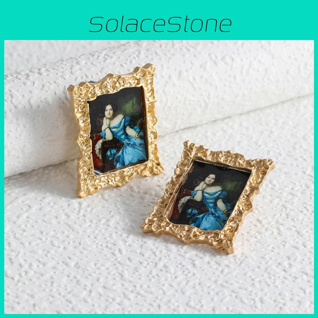 Unique Creative Geometric Mona Lisa Earrings Ideal For Gifting