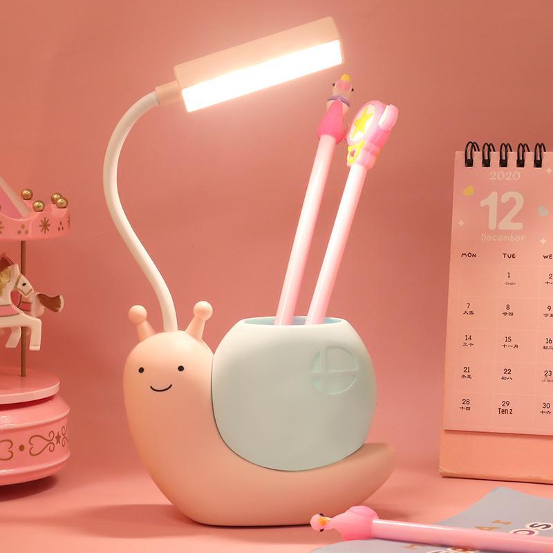 Bear Cartoon Study Lamp: Creative USB-Charged Night Light for Children's Bedroom or Bedside