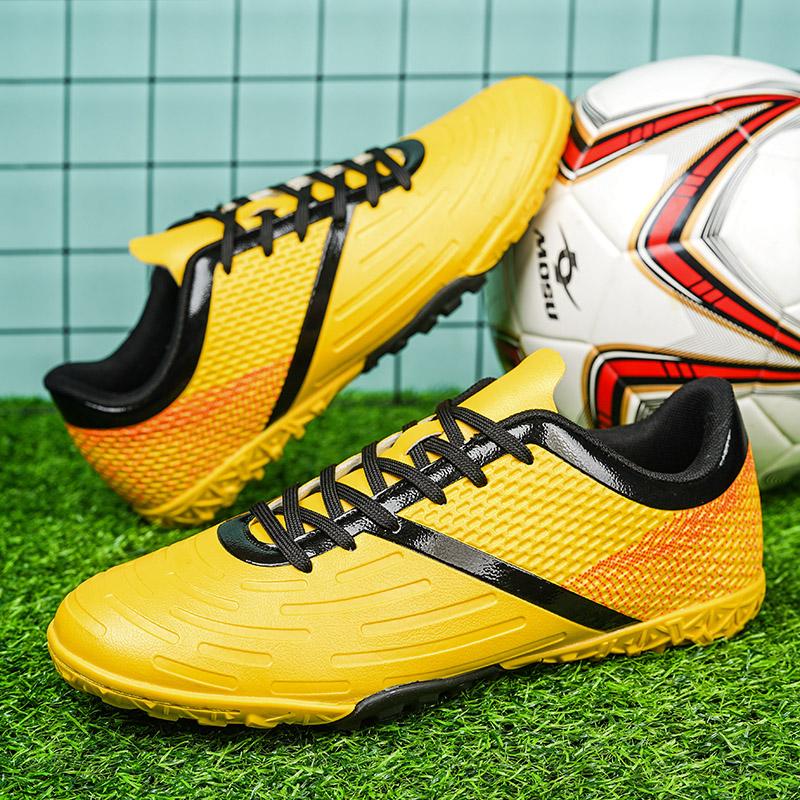 Soccer Shoes Women’s Sneakers Boys' Football Boots School Student Shoes Girls' Football Boots Couple Men Lightweight Sneakers Plus Size 36-45