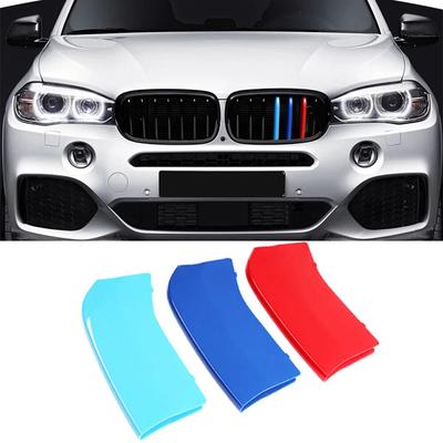 3 adet Araba Ön Izgara Trim Tampon Kaplama Şeridi 3D M Stil Kapak Çıkartmaları BMW X5 Serisi F15 2014-2018 için Oto Aksesuarları
