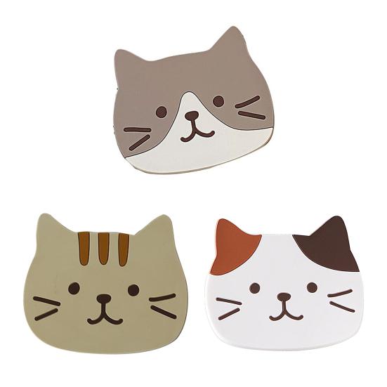 Cute Cat-Shaped Wooden Coaster Set Heat-Resistant Non-Slip Table Mat for Cups Mugs Rustic Kitchen Decor Gift for Cat Lovers
