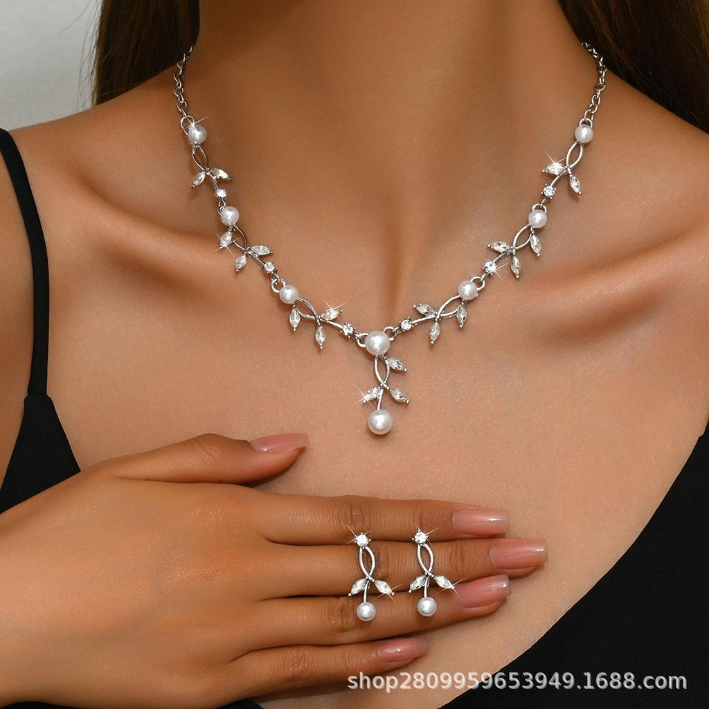 Alloy Rhinestone Wedding Necklace Earrings Bridal Wedding Accessories Banquet Ladies Jewelry