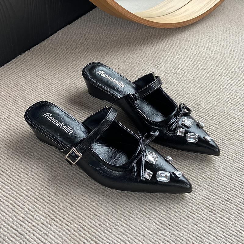 Spring and Autumn New Rhinestone Mary Jane Sandals Women's Square Head Low Heel Temperament Fashion Light Mouth Women's Shoes