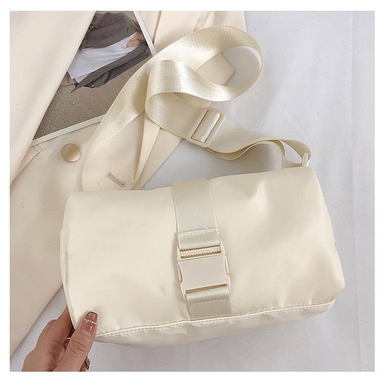 

Stylish Korean Nylon Fabric Underarm Bag For Women 2022 Fashion Square Shape Bag белый