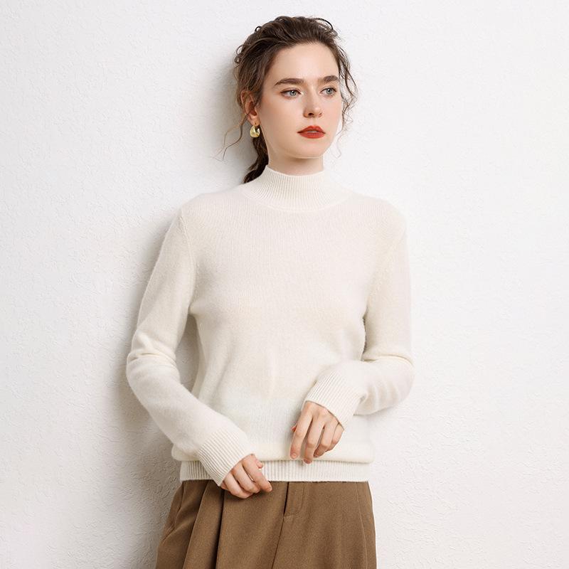 2026 Autumn/Winter Women's Cashmere Sweater: Half-High Collar, Solid Color, Gentle Style, Loose yet Slimming, Warm Base Layer.