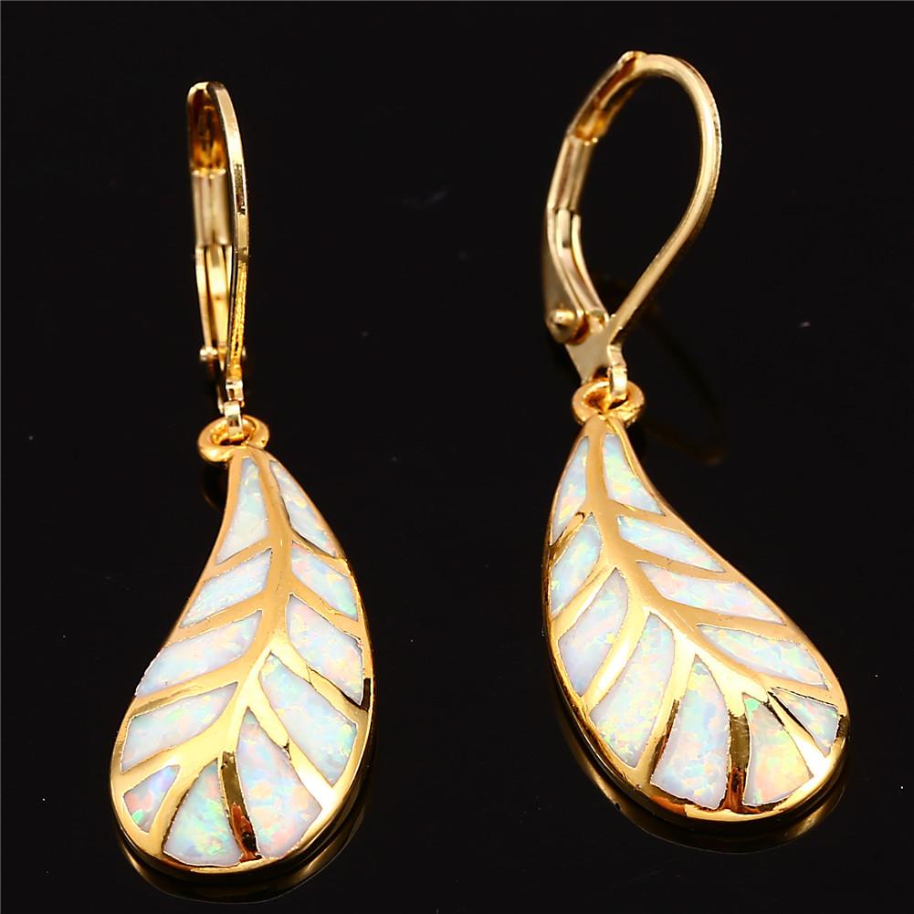 

Hot Selling Fashionable Commuting Banana Leaf Ear Buckle with Personality