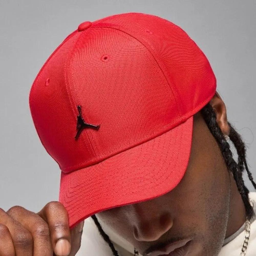 Cap HQS HM5750-687  Rise Structured Metal Jumpman Cap 58