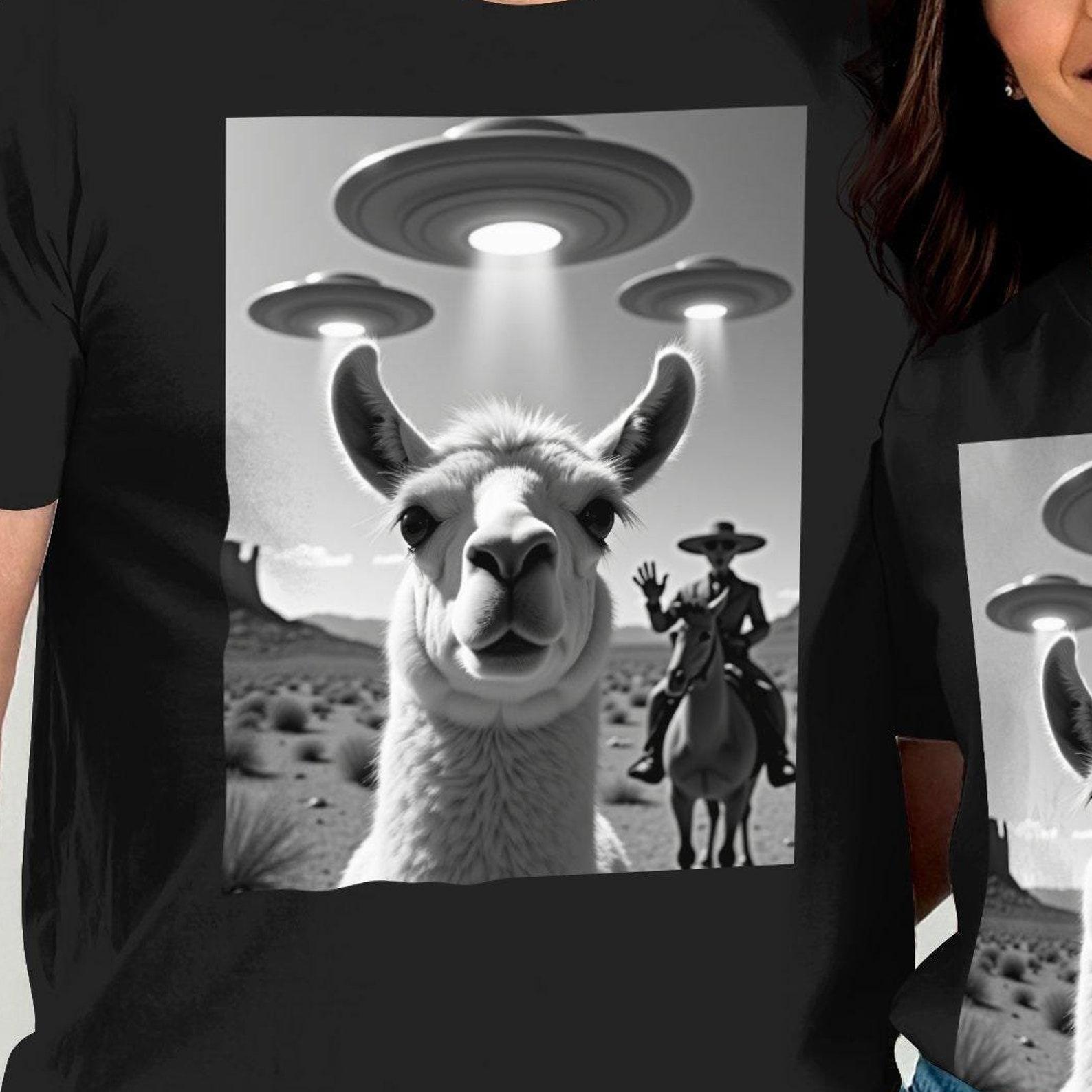 Funny Alien Invasion Llama Graphic T-Shirt, Novelty UFO Tee XL