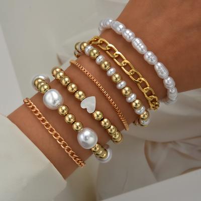 7-teiliges Vintage Elegantes Boho Perlenarmband Set für Damen Einfache Goldfarbe Kunstperle Herz Personalisierbare Armbänder Dating Schmuck
