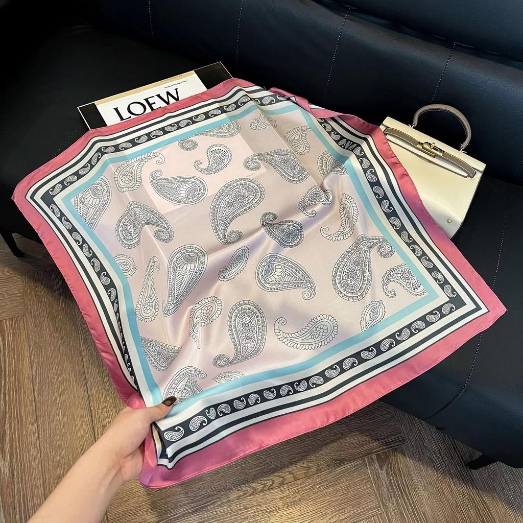 New Luxury Cashew-printed Silk Scarf Women Elegant and Versatile Satin Headwear Bag Clothing and Accessories 70cm Square Scarf
