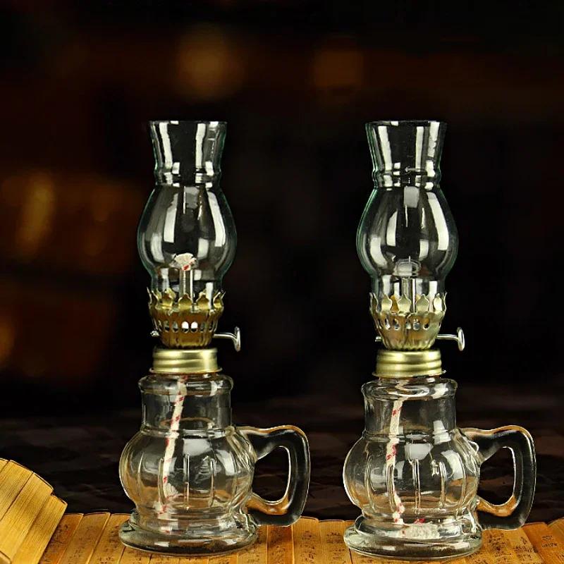 1Pcs Retro Vintage Kerosene Lamp Candlestick Ornaments Windproof Oil Lamp with Glass Cover Chamber Decorative Emergency Lighting