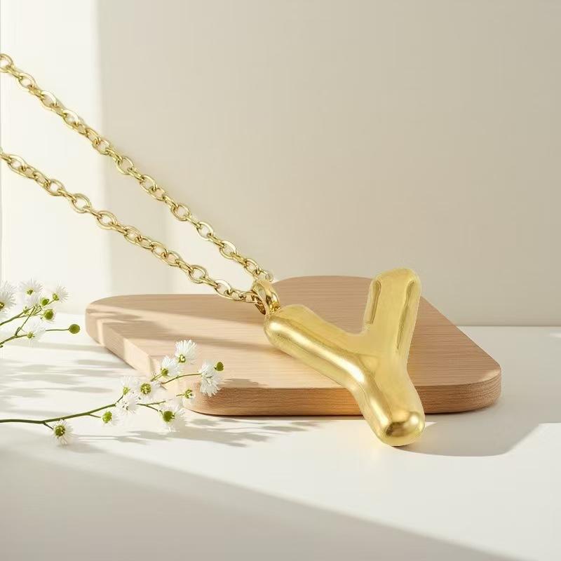 European and American titanium steel non-fading gold English letter necklace stainless steel bubble hip-hop letter pendant collarbone chain