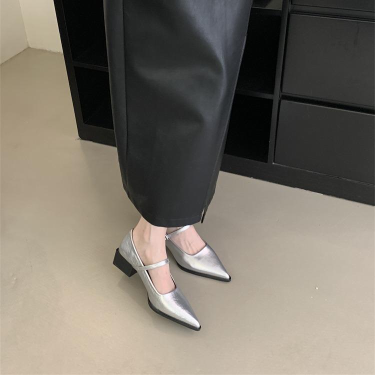 French pointed single shoes women's thick heel with Mary Jane women's shoes 2025 spring new flat-bottomed shallow mouth small leather shoes