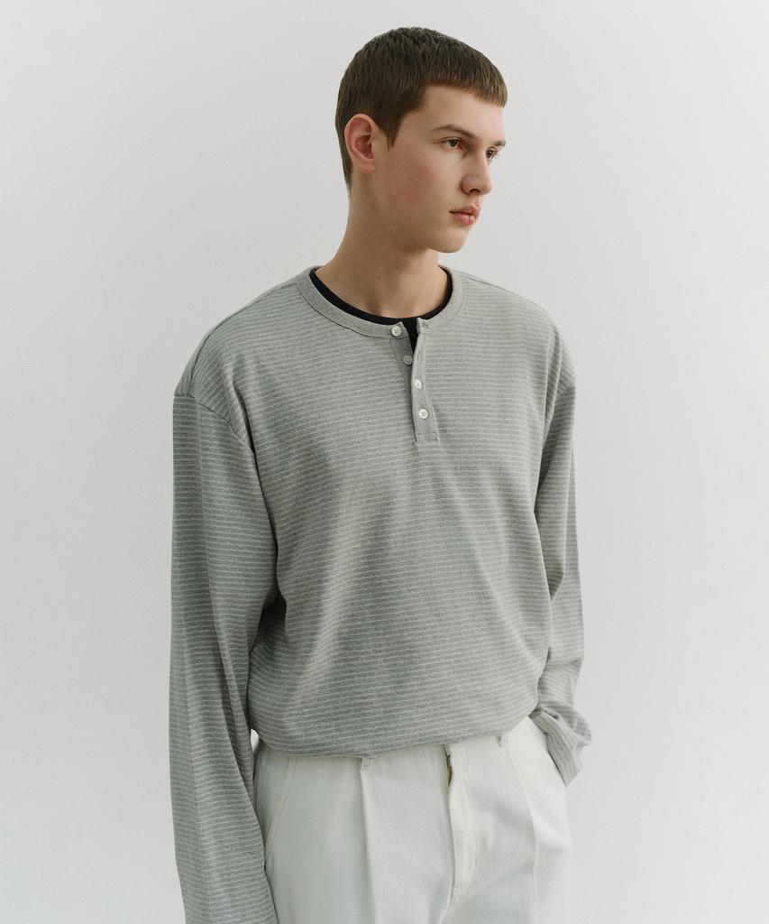 Deonseuteupomaen Henley-Neck T-Shirt_Unisex_Udts6A109_Grey Stripe