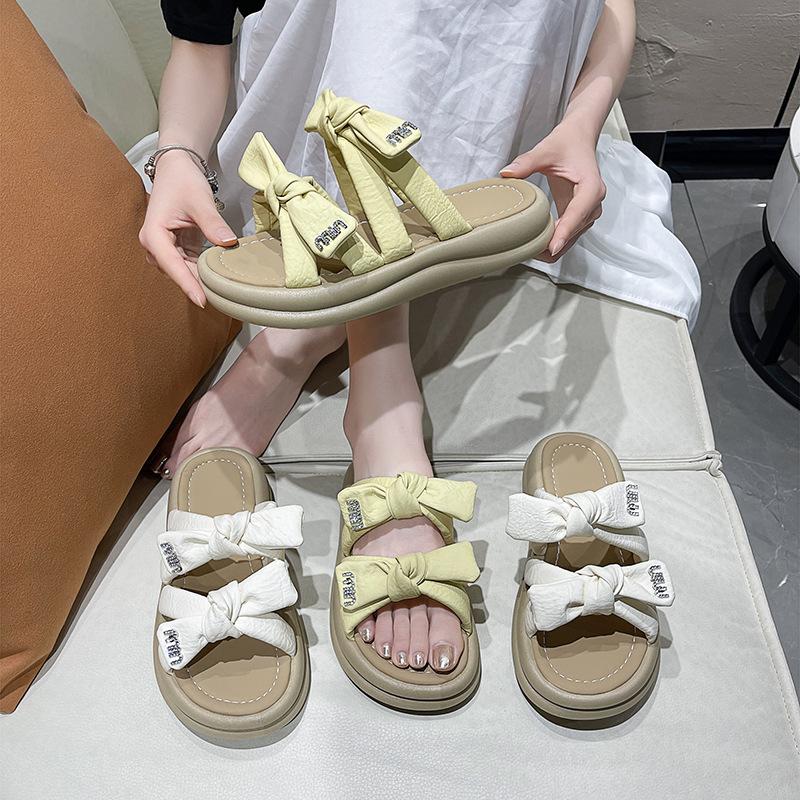 Flat-bottomed Bow Slippers for Women's Summer Wear 2025 New Seaside Beach Shoes with Skirts Lazy One-pedal Slippers