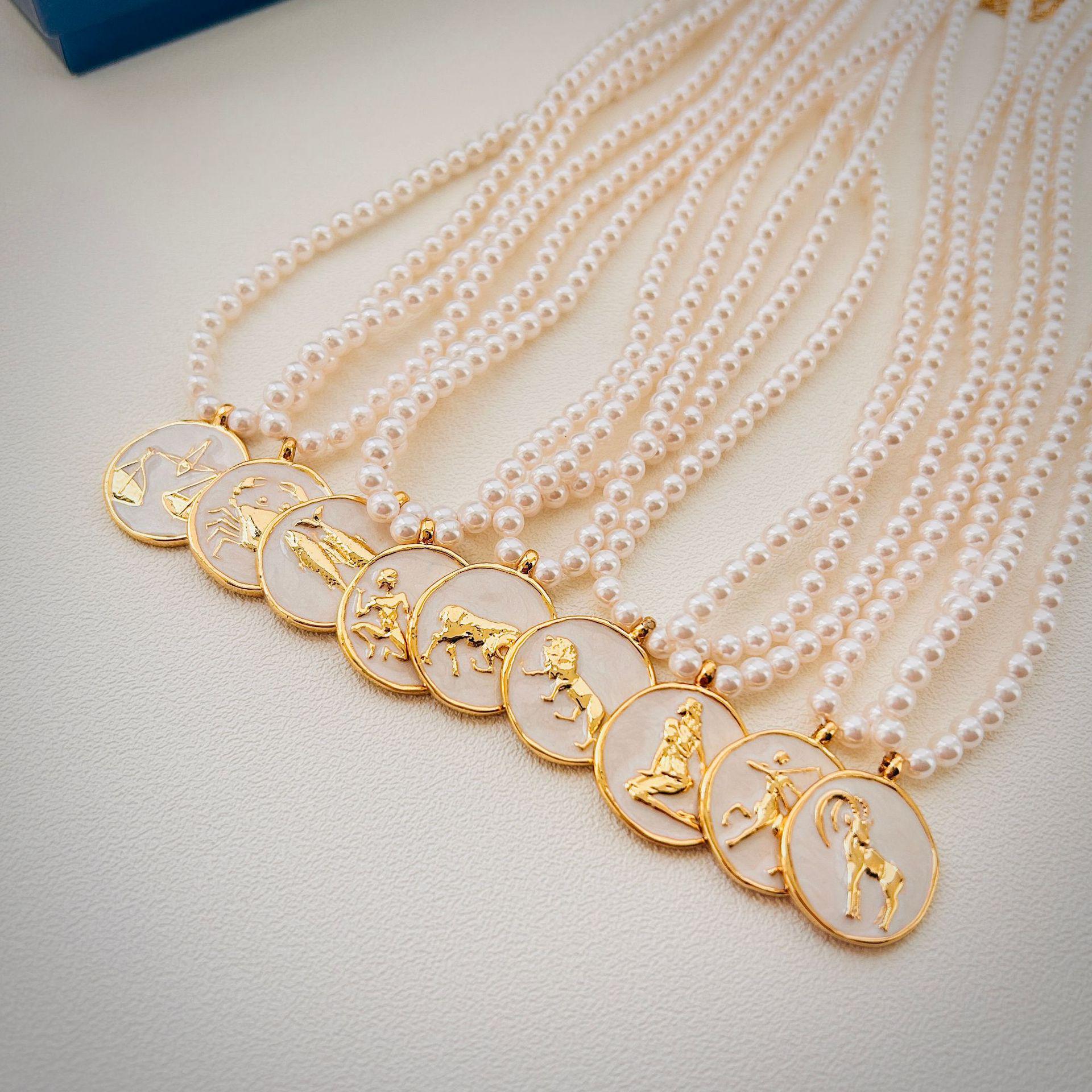 

Shi Family Twelve Constellations Pendant Pearl Necklace - Women s Light Luxury Clavicle Chain, Elegant Birthday Gift Sagittarius