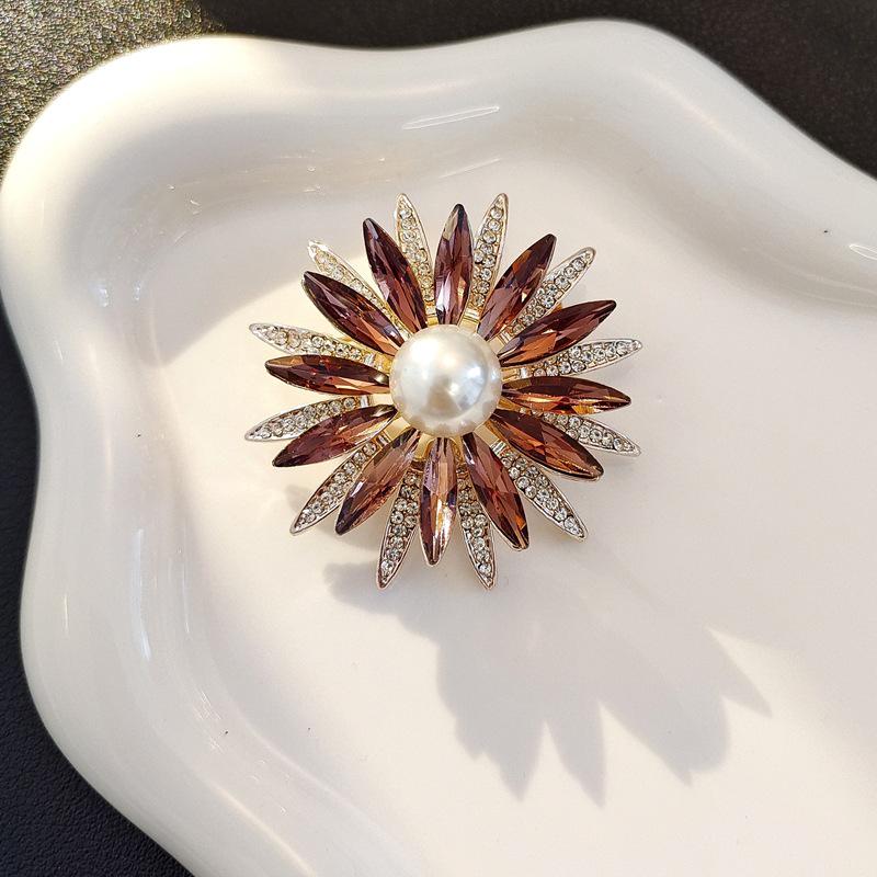 Корейская брошь-подсолнух с кристаллами: Элегантная жемчужная брошь для женской ретро-моды фиолетовый