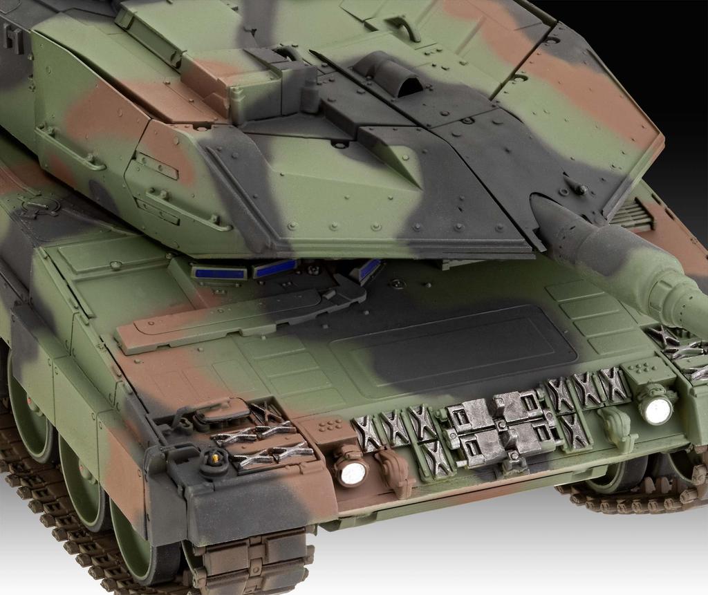 Revell 1/35 Scale German Leopard II A6M+ Plastic Model Kit 03342