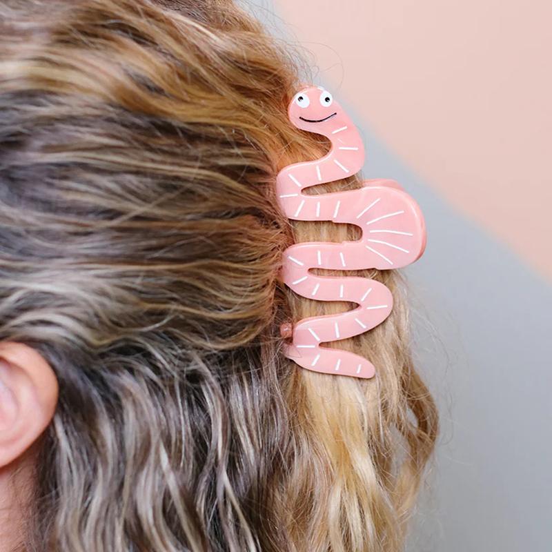 Fashionable Cute Insect Hair Claw Clip Women'S Shark Clip Personalised Plastic Pink Worm Hair Claw Clip For Women Girls Gift