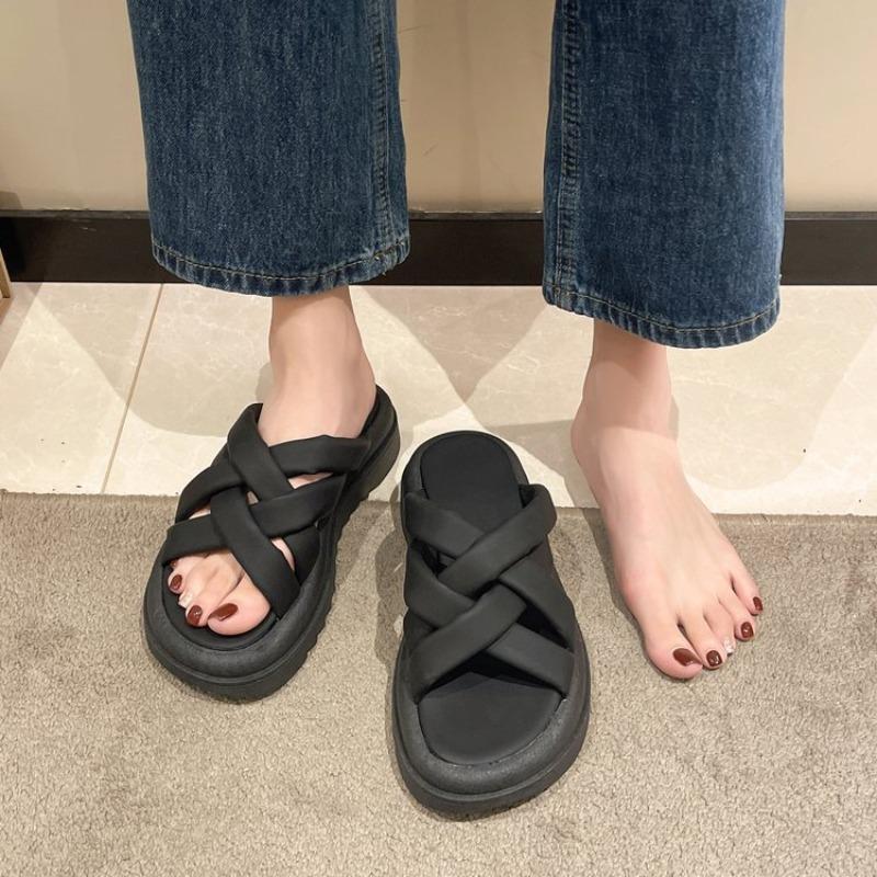 New cool slippers women's woven open-toed sandals women's solid color muffin bottom sandals round head beach women's shoes