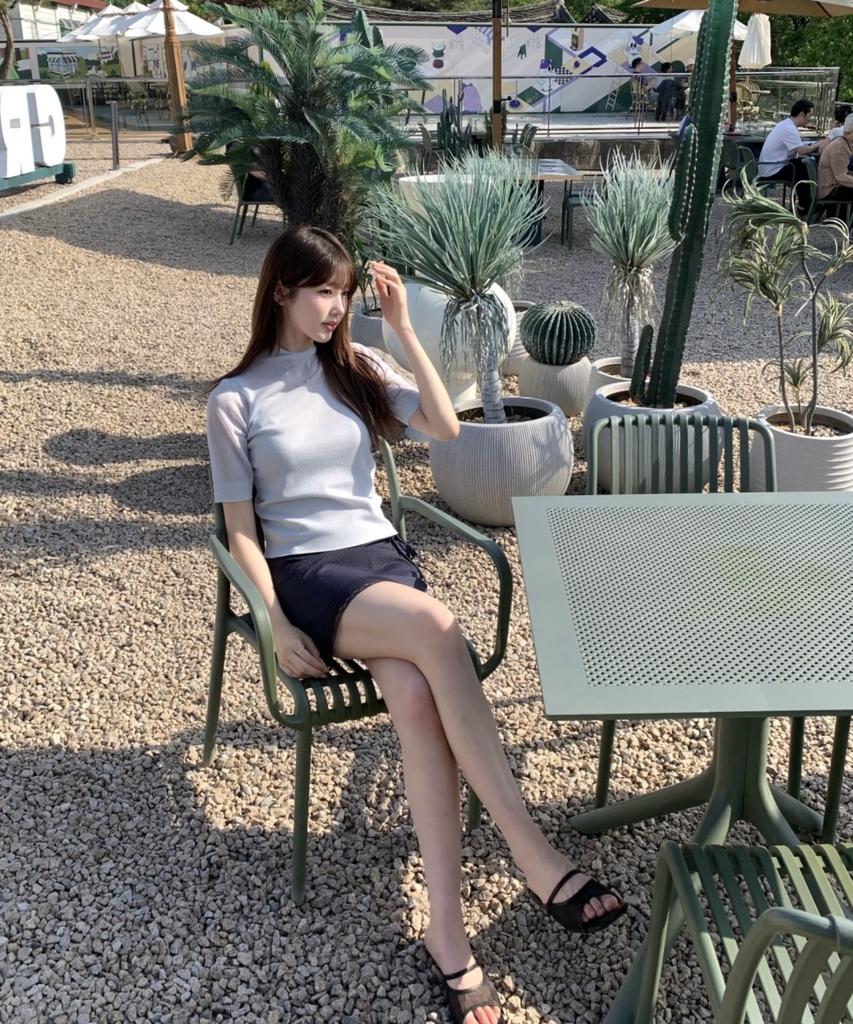AHWE See-Through Point Mock Neck Knit_Light Blue