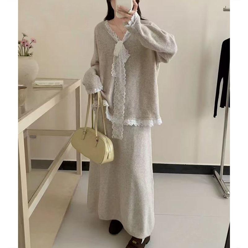 V-neck Lace Splicing Sweater Two-piece Set Autumn and Winter Loose Skirt + Bow Tie-up Pullover Knitted Sweater Set