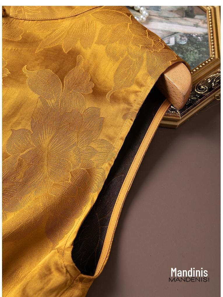 Andningsbar Gazeväst med Silkesblomma och Grodknapp - Damväst i Guld i Konstnärlig Kinesisk Stil