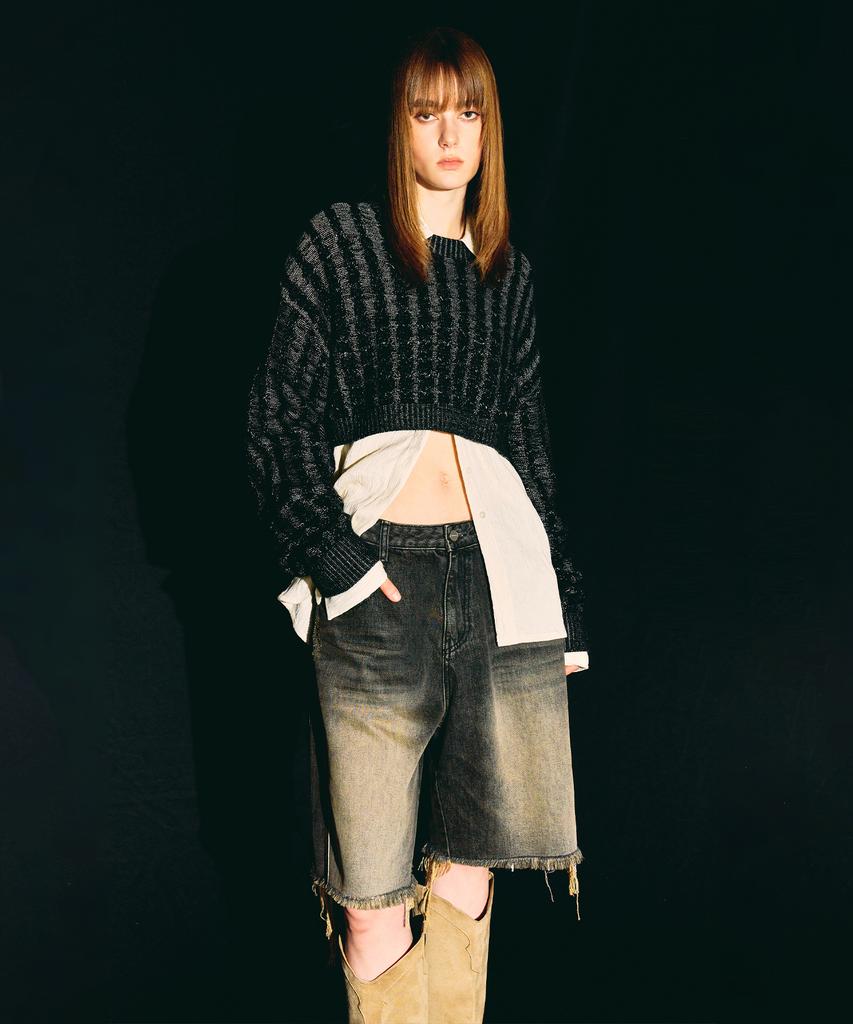 INSILENCE WOMEN Soft Cable Crop Knit Black