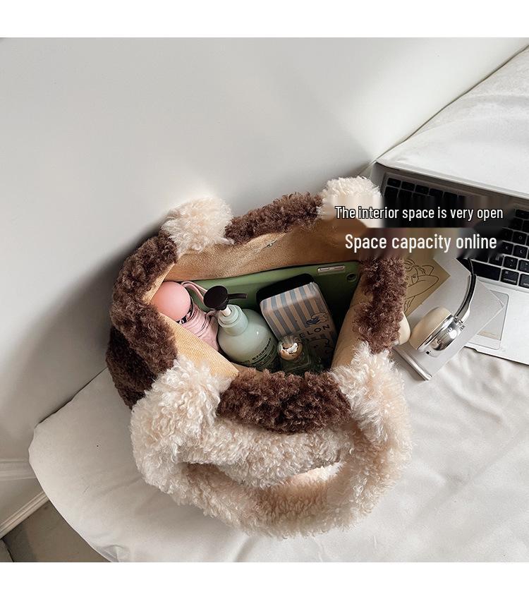 Damvinterhandväska i plysch med nallebjörnstema: Mångsidig Axelväska med Stor Kapacitet