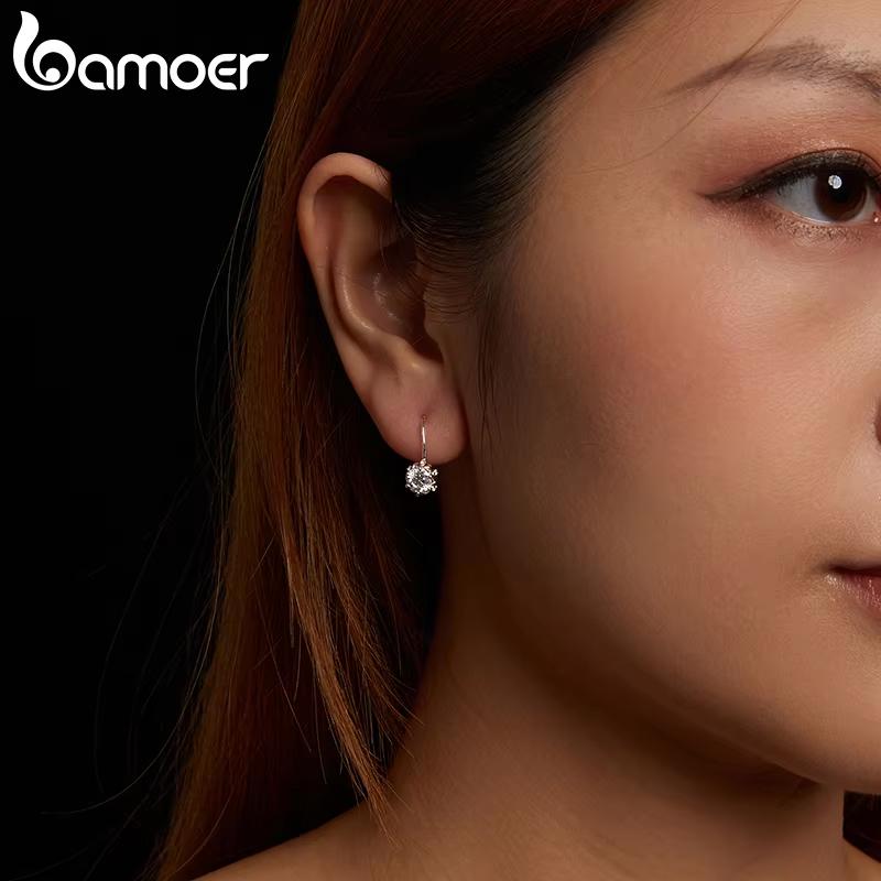BAMOER Platinum Plated Moissanite Flower Earrings for Women, Round Cut Lab Diamond 925 Silver Hypoallergenic Earrings