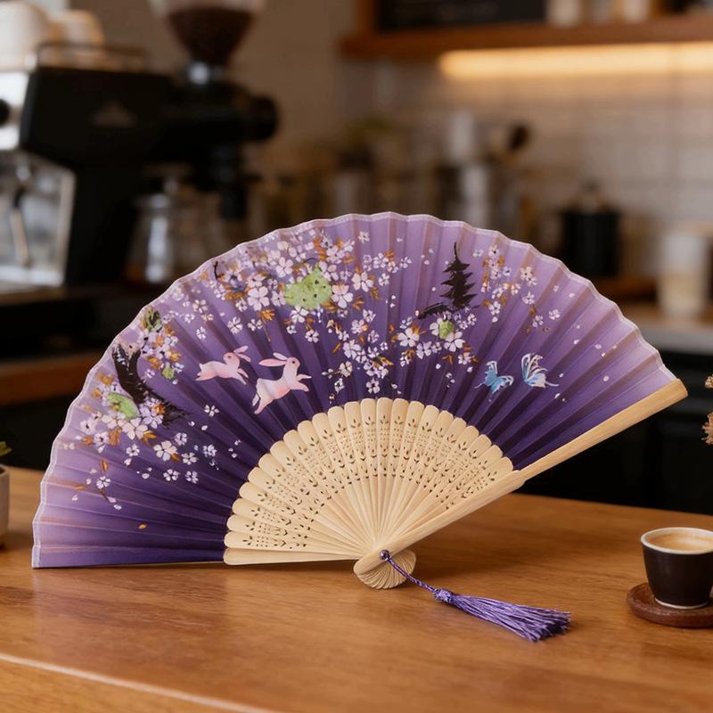 Retro-Tanzfächer im japanischen Stil für den Sommer - Klassischer antiker Stil