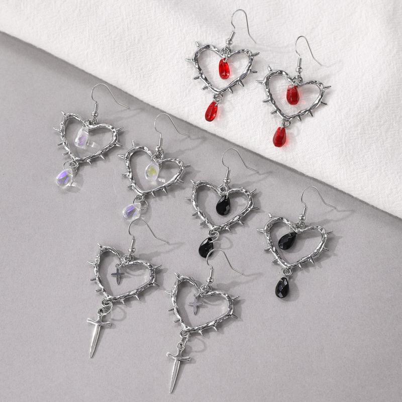 1 Pair Of Retro Gothic Style Thorn Heart Design Earrings, Heart-Shaped Earrings With Spikes, Neutral Earrings Holiday Party Gift