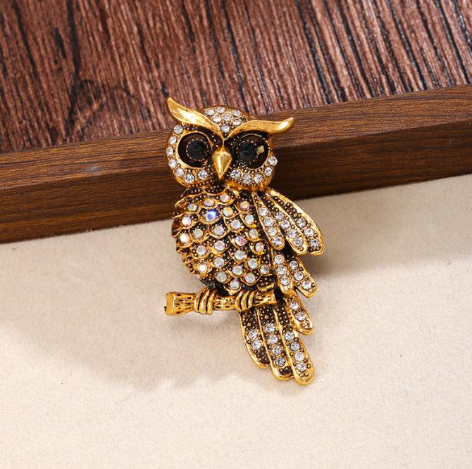 Fashion Owl Golden Pin, Women's Anti-exposure Buttons, Fixed Clothes Collar Accessories, Wedding Party Gifts