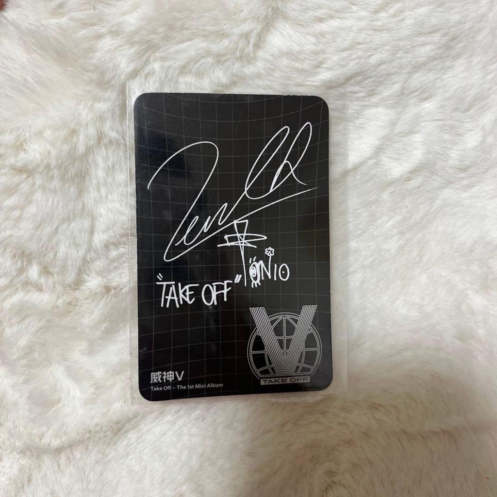 [USED] Official Limited-Time Price Reduction: WayV NCT Ten Take Off Photocard