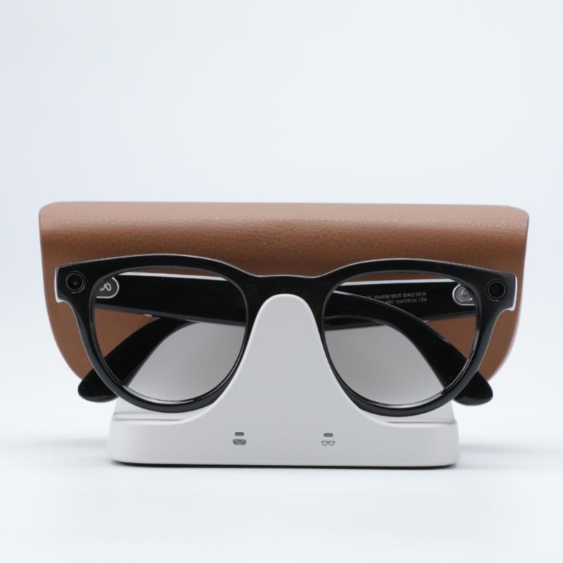 Portable Intelligent Charging Station With Magnetic Technology For Eyewear Technology Glasses ABS Case Home Office Use